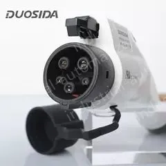 32A with 7-meter cable IEC SAE J1772 charging plug